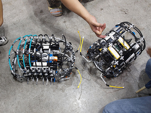lego hexapod